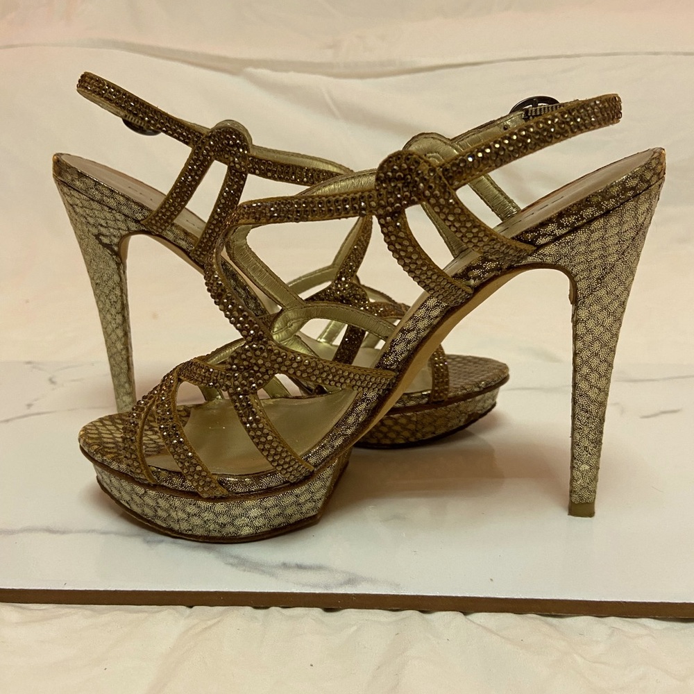 Pella Moda Glossy Snake platform slingbacks size 7 1/2